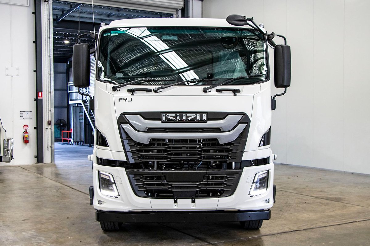 2026 Isuzu F Series Fyj 320-355 At R58 image 4