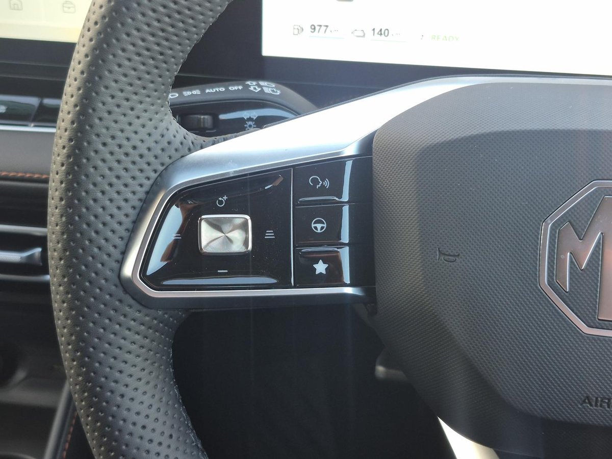 2025 MG HS Super Hybrid Excite AS33P MY25 image 14