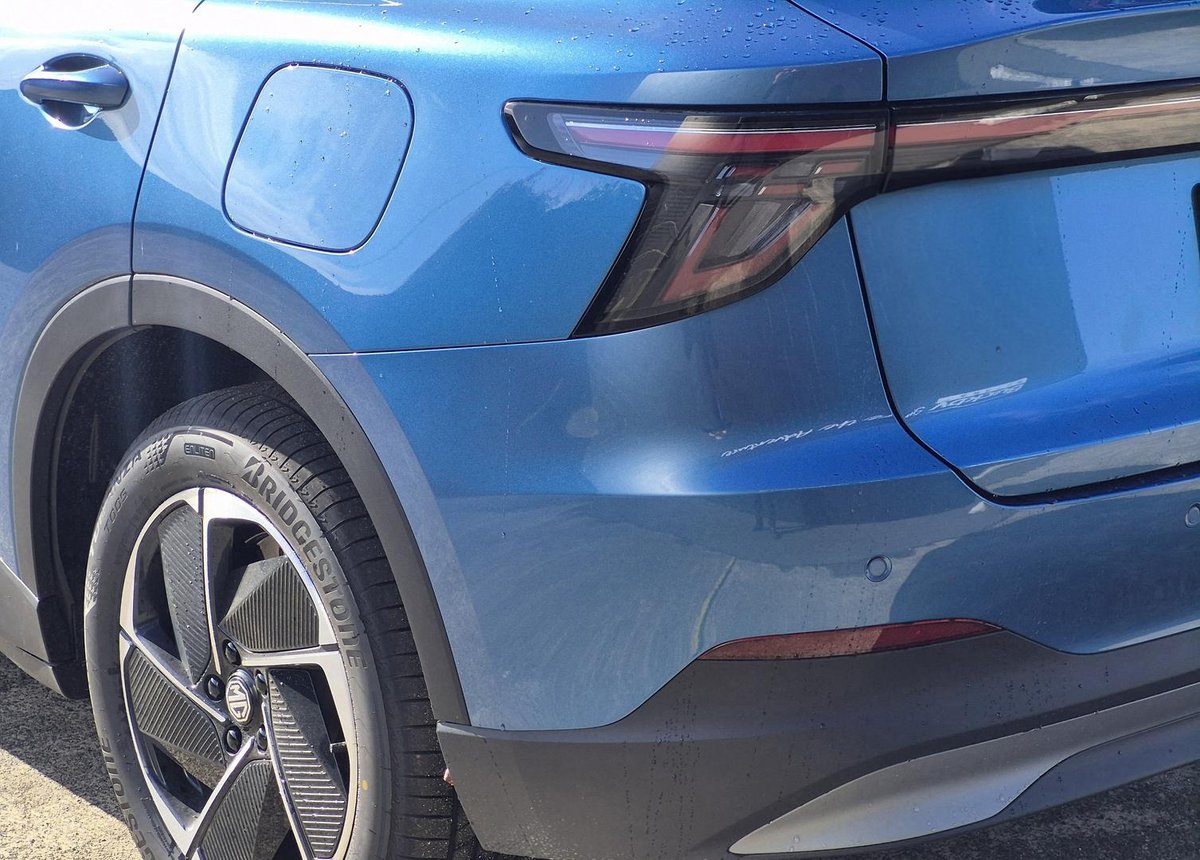 2025 MG MGS5 EV Essence 62 ZS3EM MY25 image 25