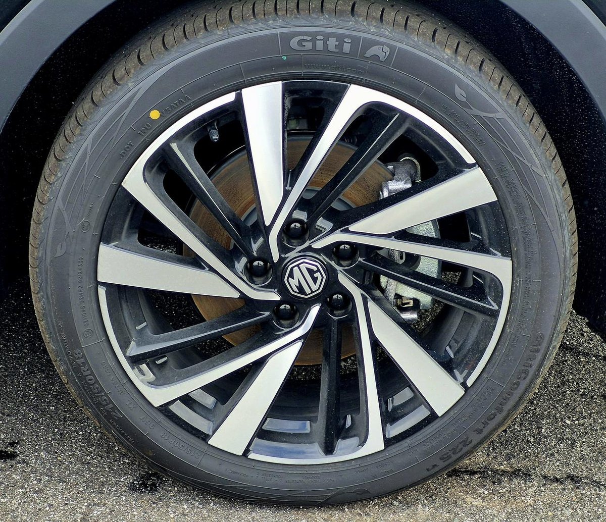 2026 MG ZS Essence Hybrid+ ZS32 MY26 image 24