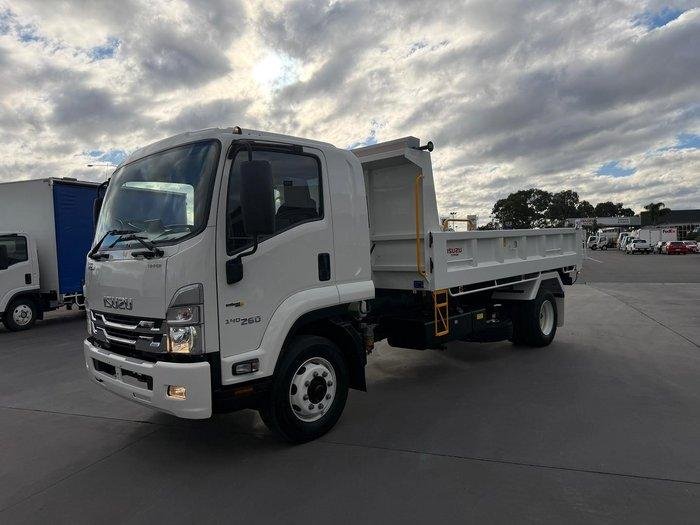 2023 Isuzu F Series Fsr140/120-260 Tipper image 3