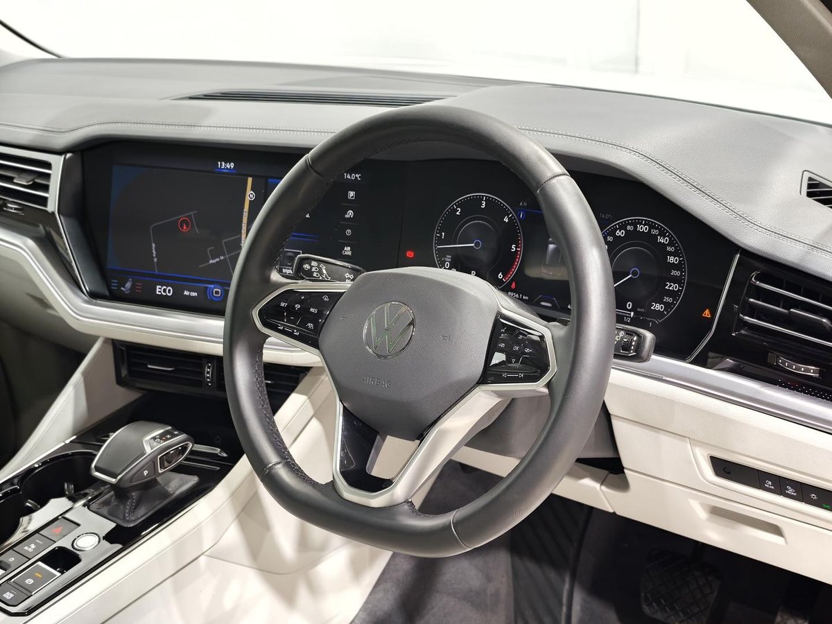 2022 Volkswagen Touareg 210TDI Elegance CR MY22 Four Wheel Drive image 8
