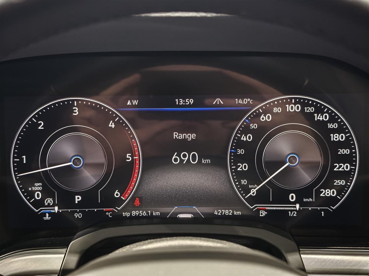 2022 Volkswagen Touareg 210TDI Elegance CR MY22 Four Wheel Drive image 11