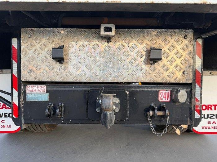 2017 Isuzu F Series FRR110-260 image 42