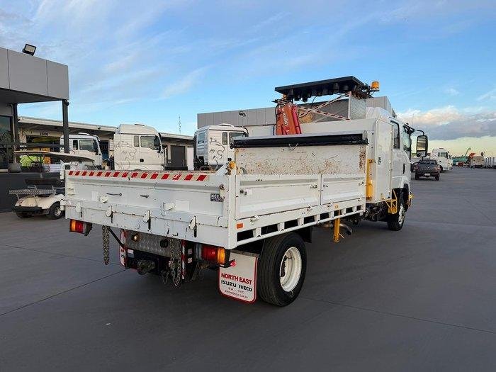 2017 Isuzu F Series FRR110-260 image 5