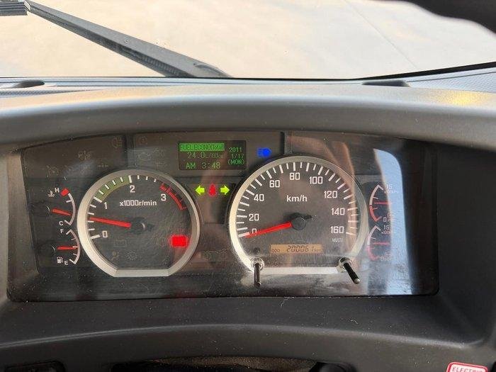 2017 Isuzu F Series FRR110-260 image 28