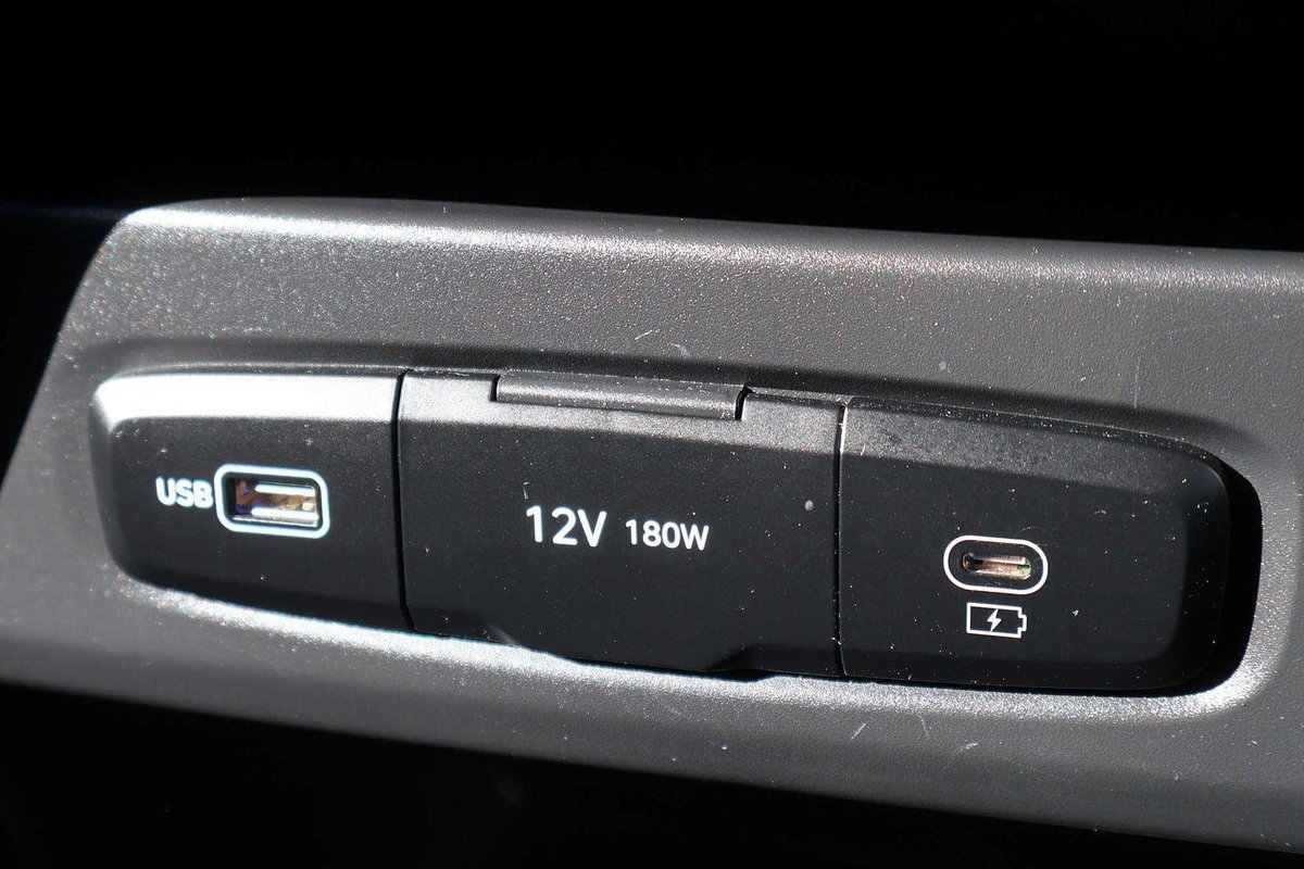2024 Hyundai STARIA US4.V2 MY24 image 14