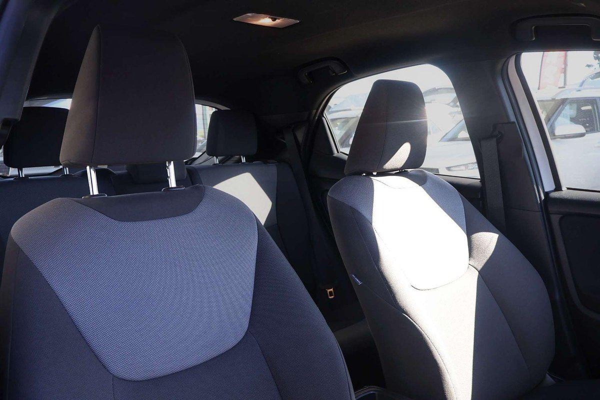 2025 Toyota Yaris image 11