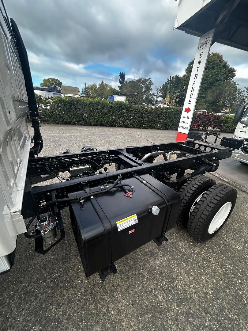 2026 Isuzu N Series image 4