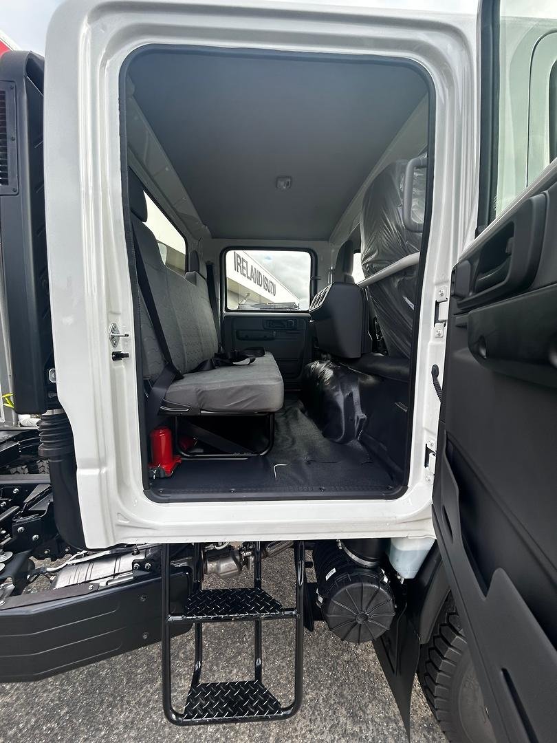 2026 Isuzu N Series image 7