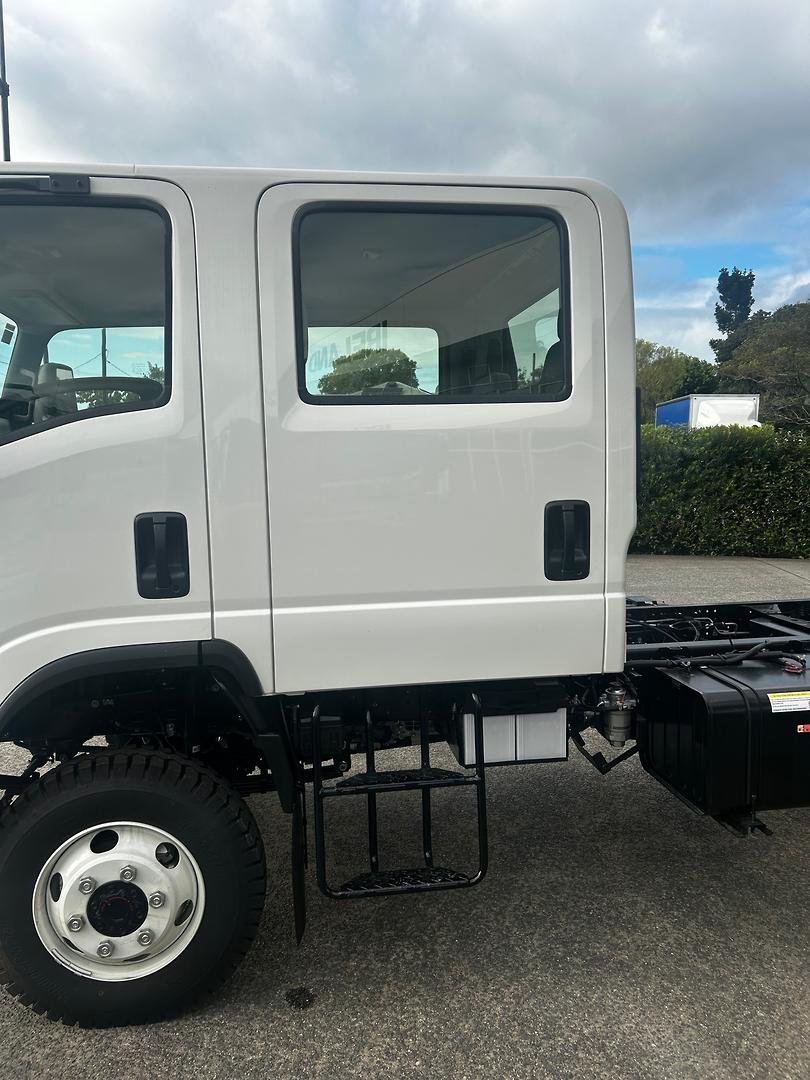 2026 Isuzu N Series image 3