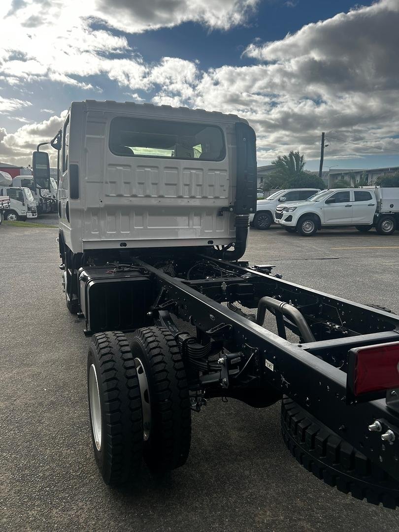 2026 Isuzu N Series image 5