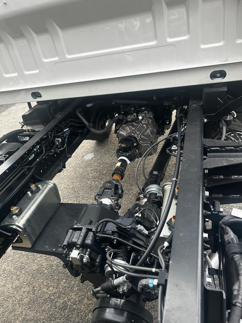 2026 Isuzu N Series image 6