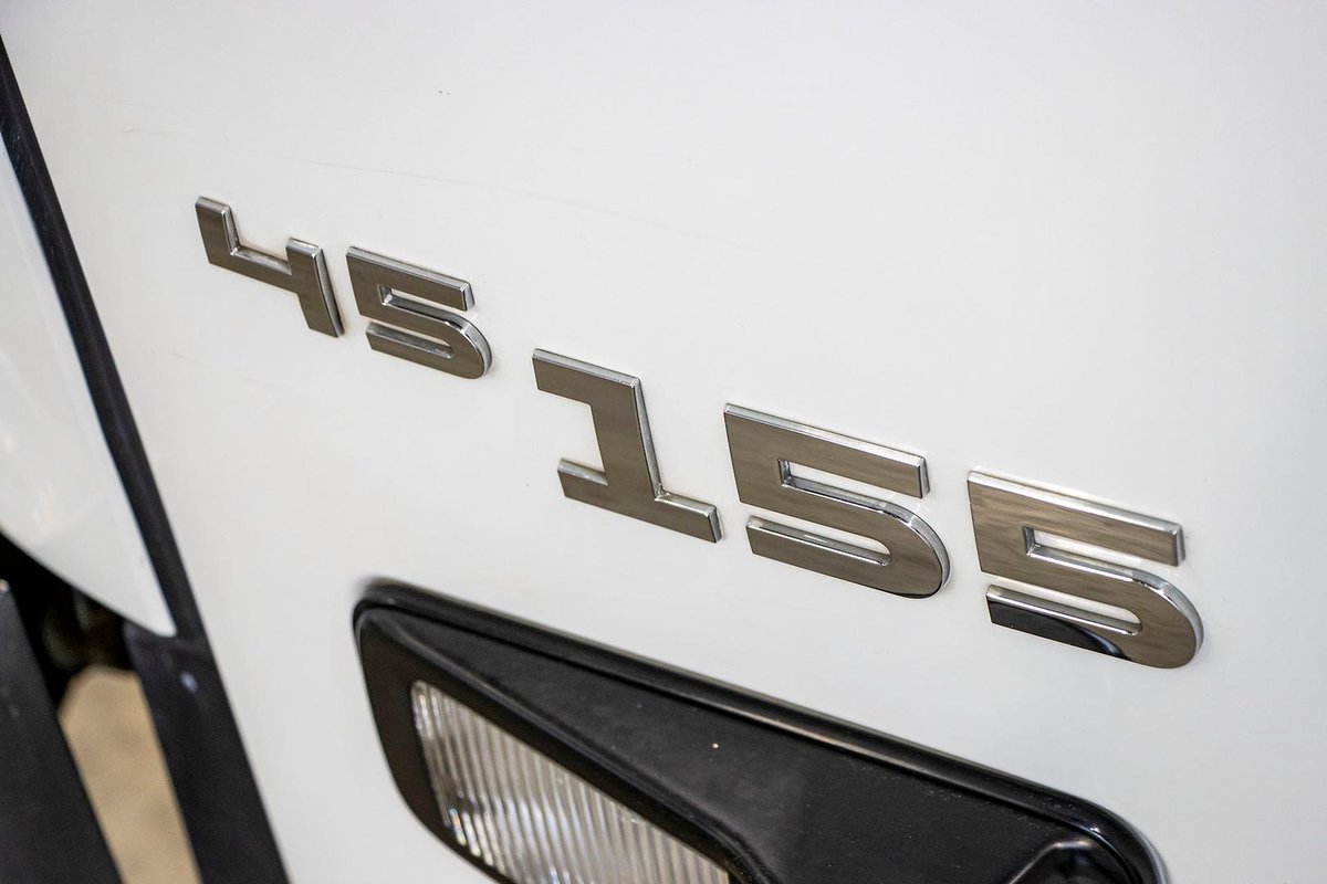 2018 Isuzu N Series Npr 45/55-155 Tradepack image 21