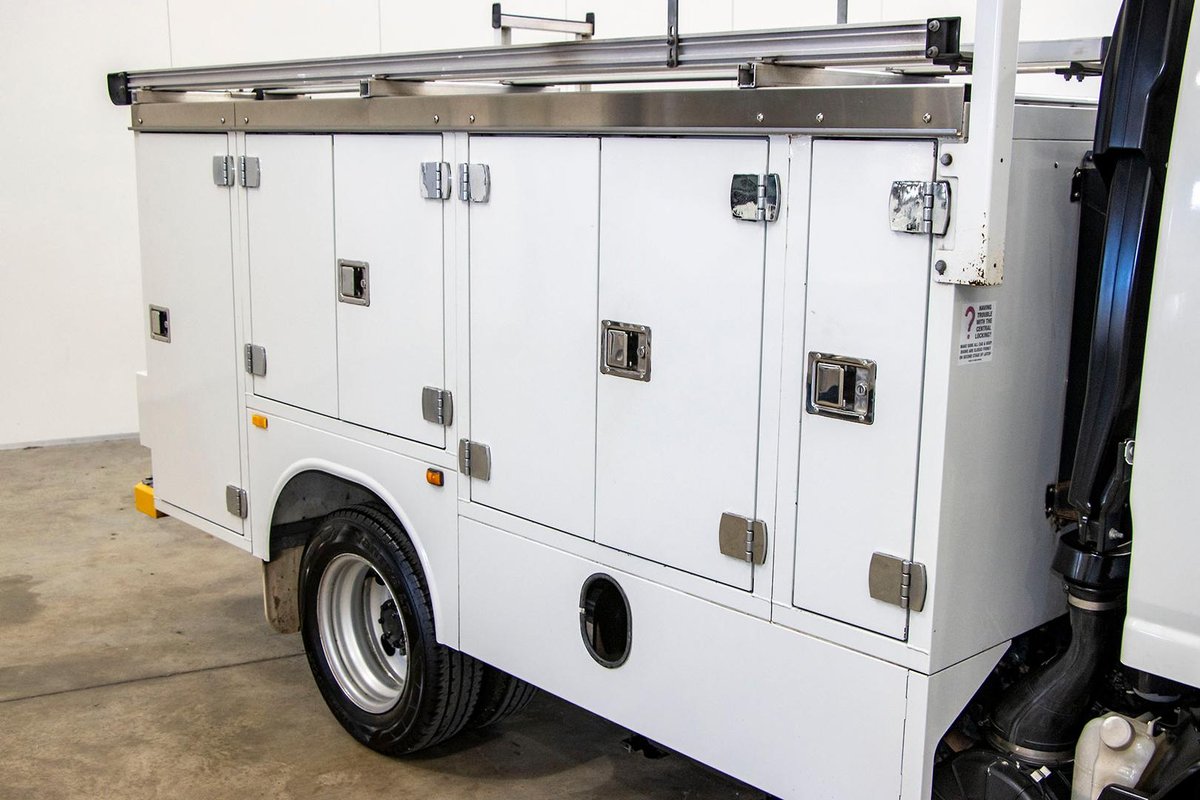 2017 Isuzu N Series Nlr 45-150 Servicepack image 17