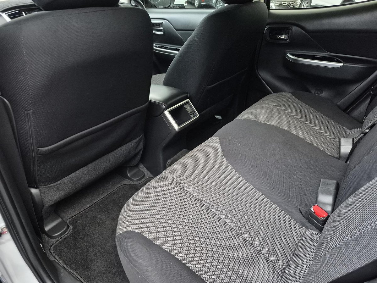 2021 Mitsubishi Triton GLS MR MY22 4X4 Dual Range image 7