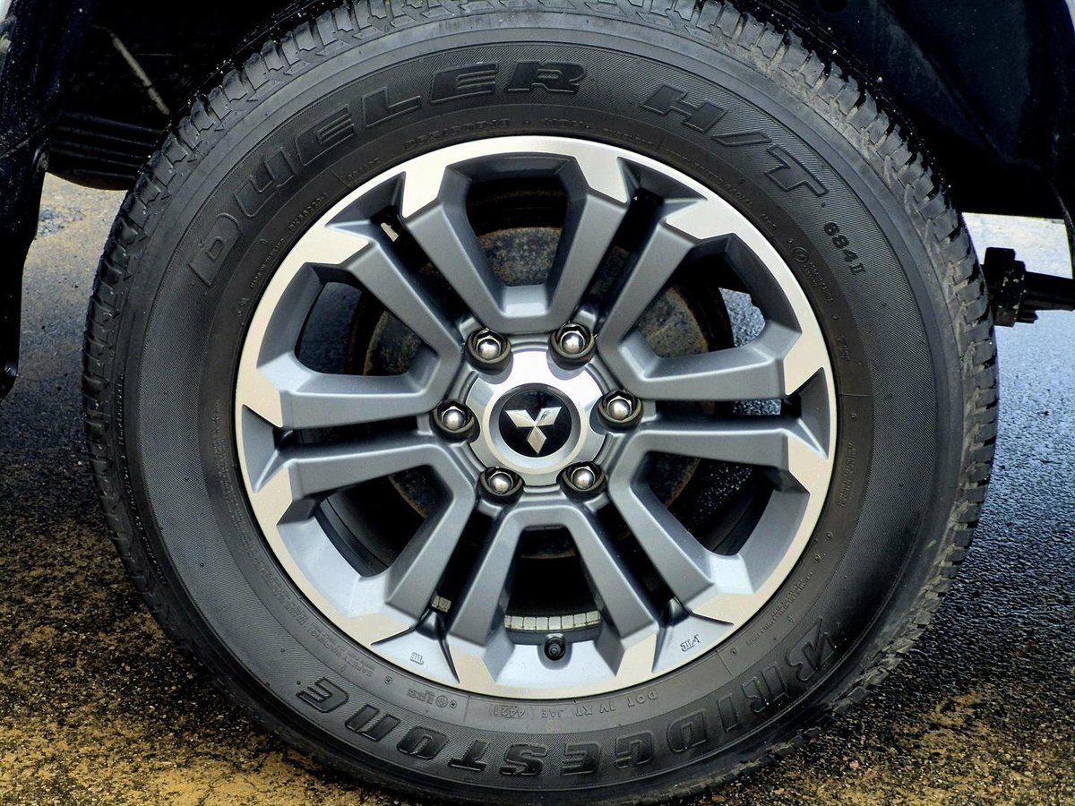 2021 Mitsubishi Triton GLS MR MY22 4X4 Dual Range image 22