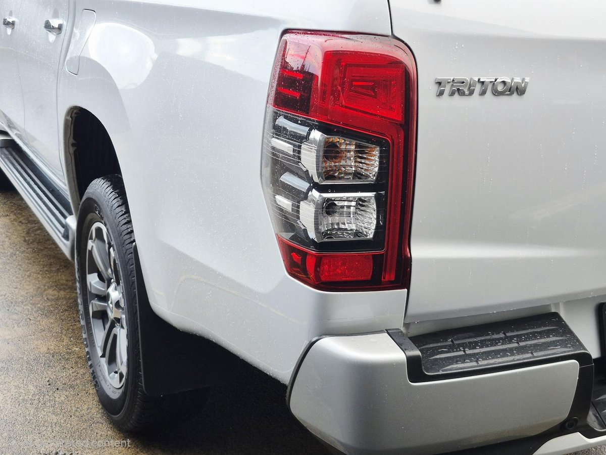 2021 Mitsubishi Triton GLS MR MY22 4X4 Dual Range image 27