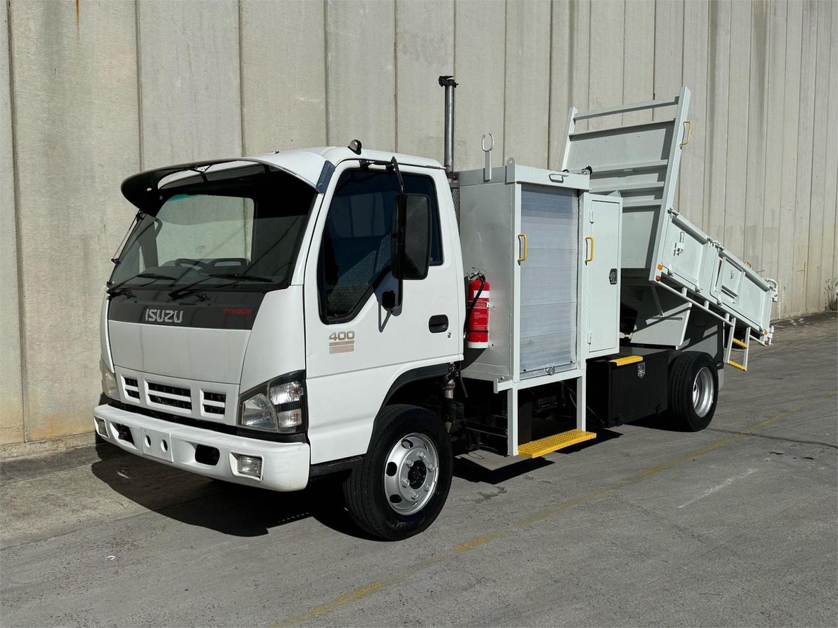 2007 Isuzu N Series