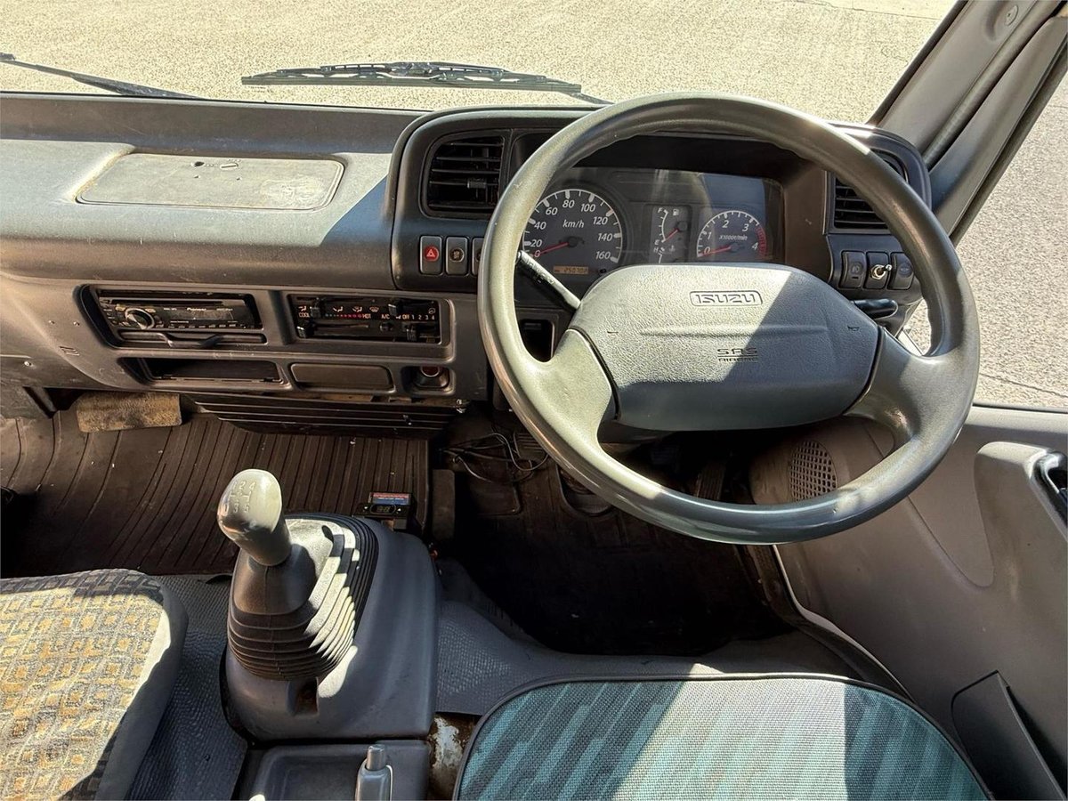 2007 Isuzu N Series NPR 400 image 15
