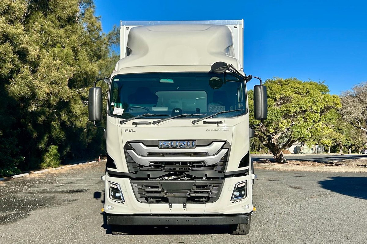 2026 Isuzu F Series FVL 260-300 Freightpack image 9