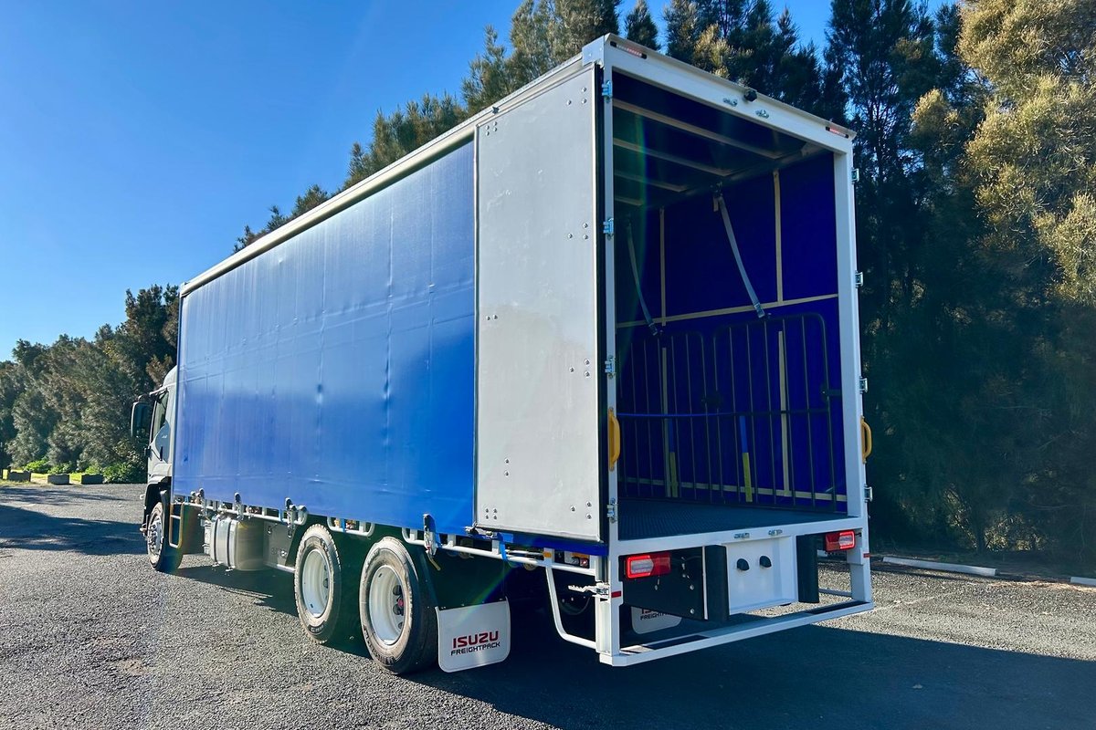 2026 Isuzu F Series FVL 260-300 Freightpack image 12