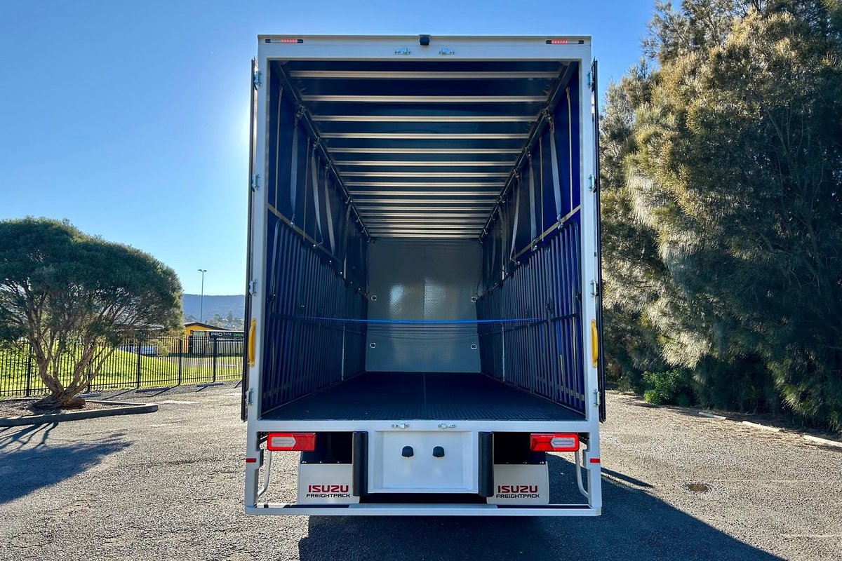 2026 Isuzu F Series FVL 260-300 Freightpack image 13
