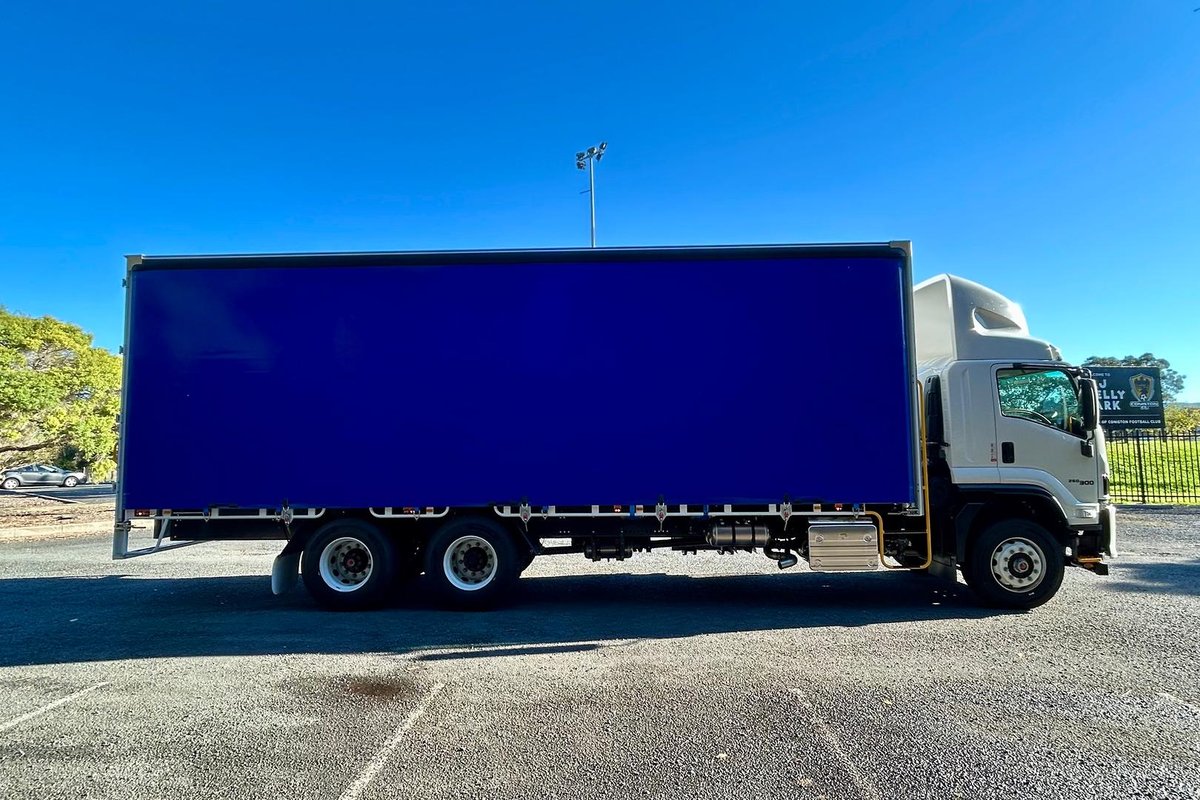 2026 Isuzu F Series FVL 260-300 Freightpack image 7