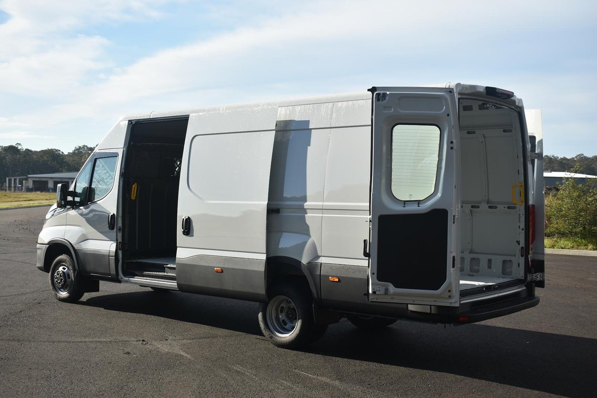 2025 Iveco Daily 50C18V image 14