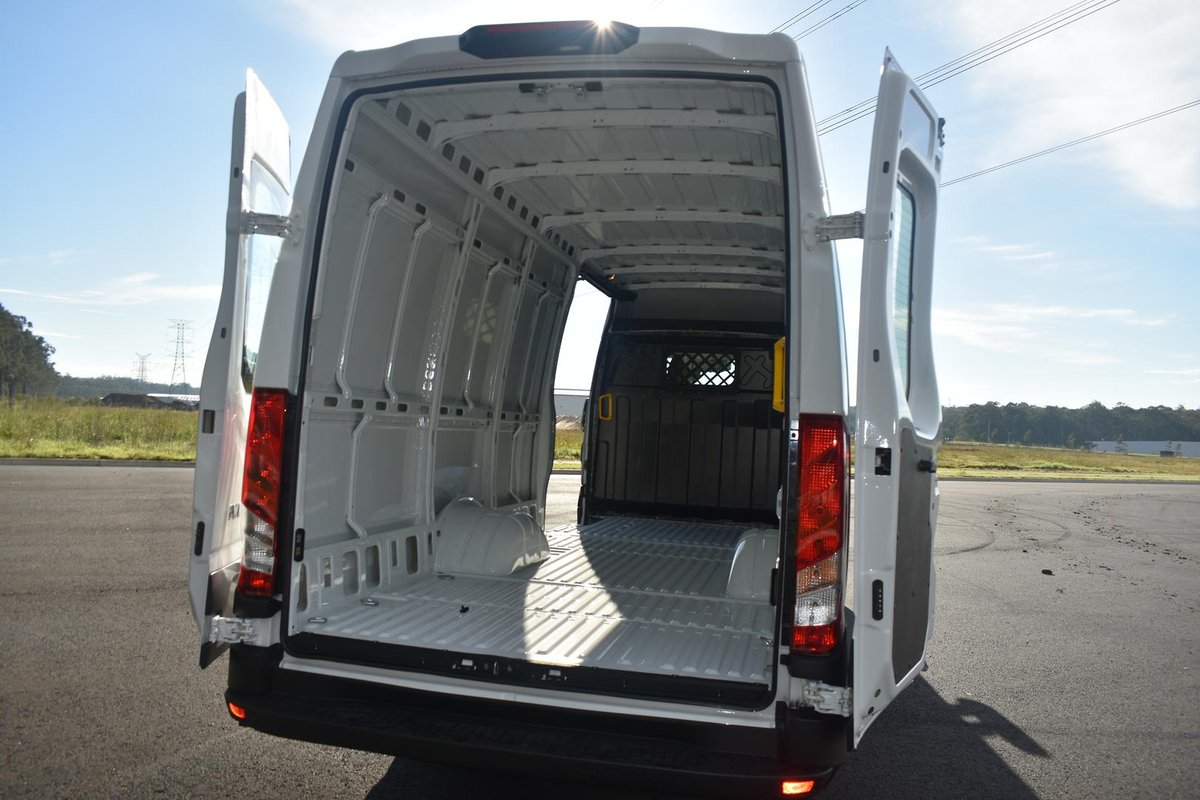 2025 Iveco Daily 50C18V image 10