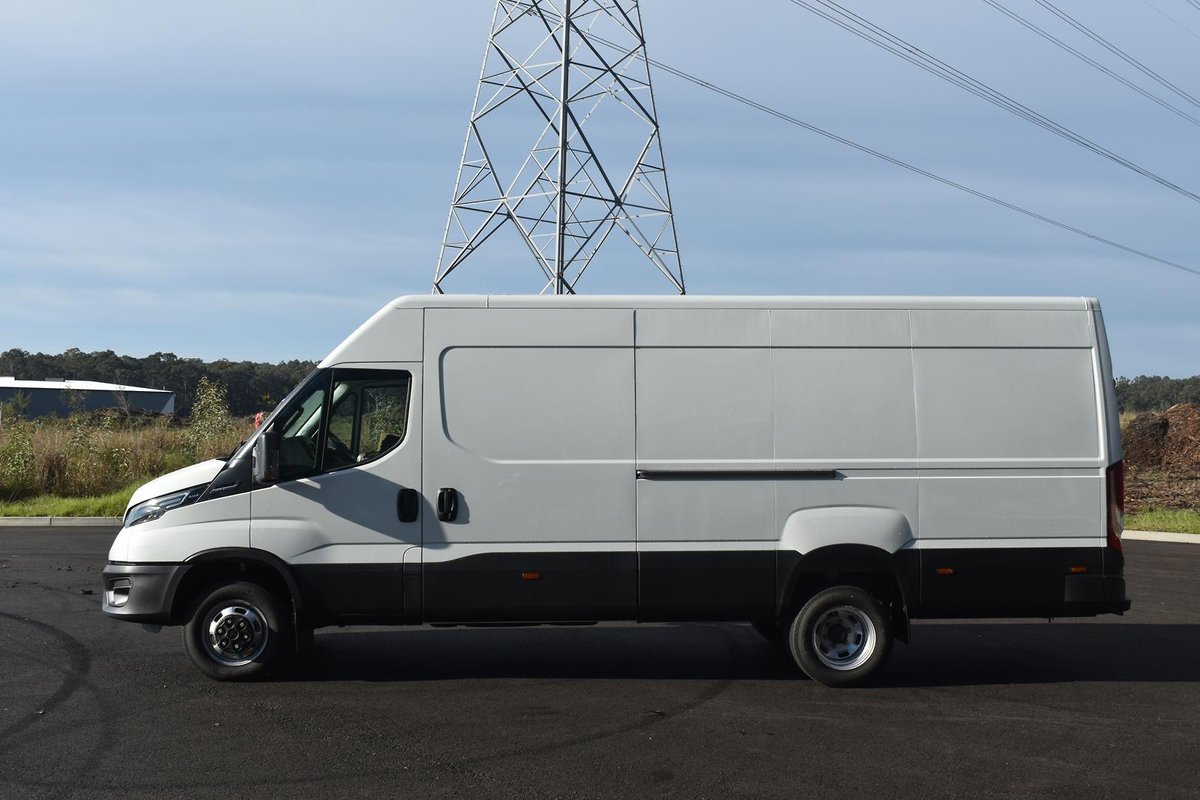 2025 Iveco Daily 50C18V image 4