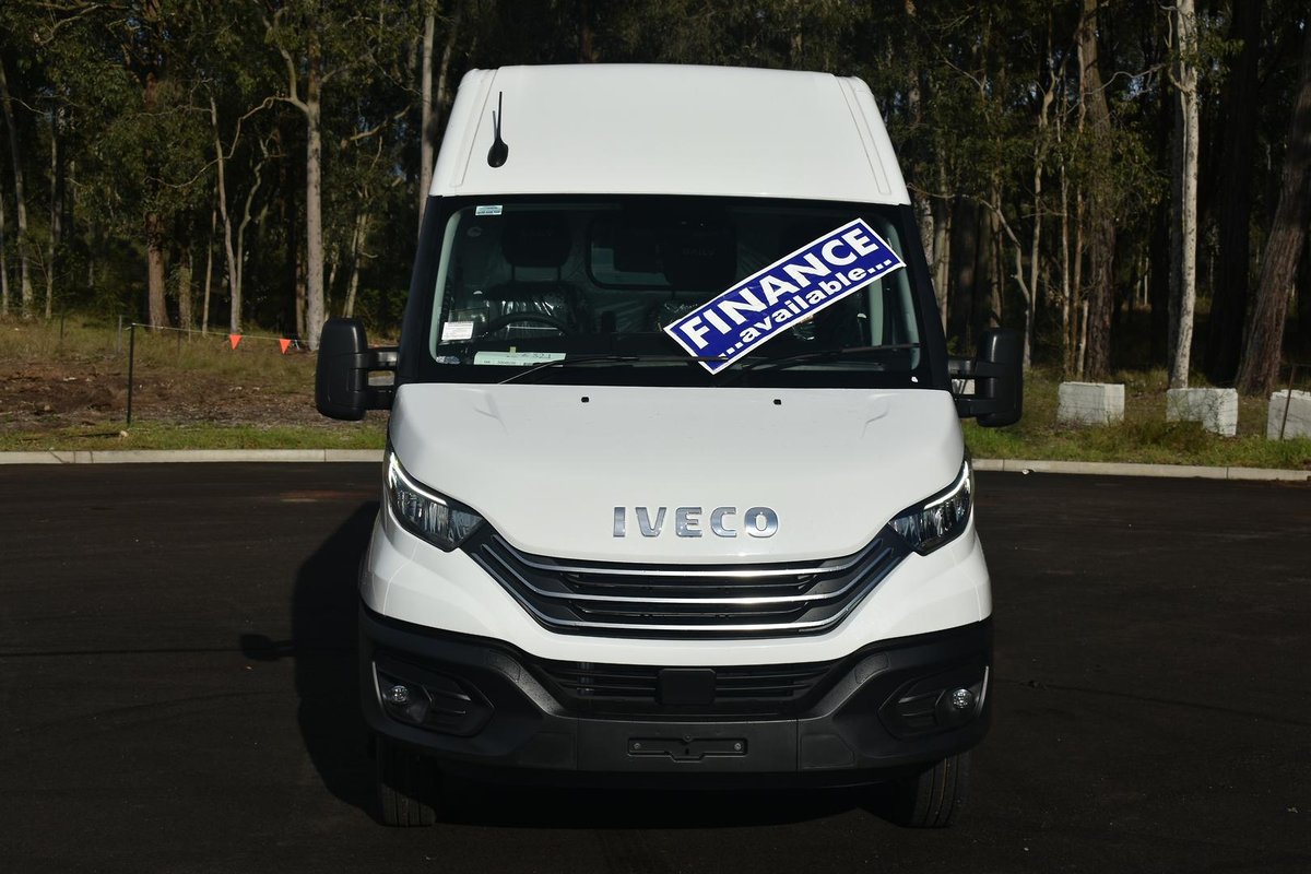 2025 Iveco Daily 50C18V image 3