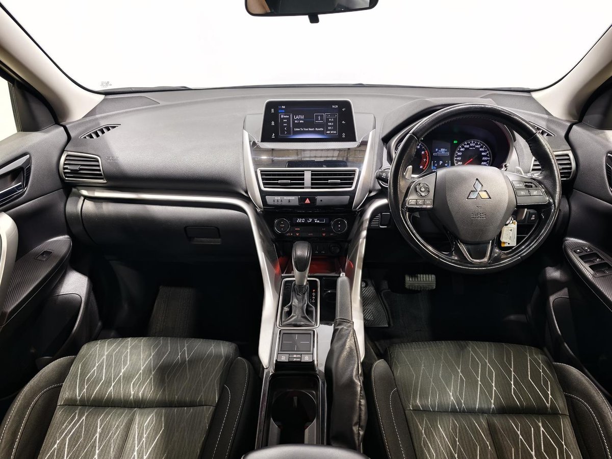 2018 Mitsubishi Eclipse Cross ES YA MY18 image 15