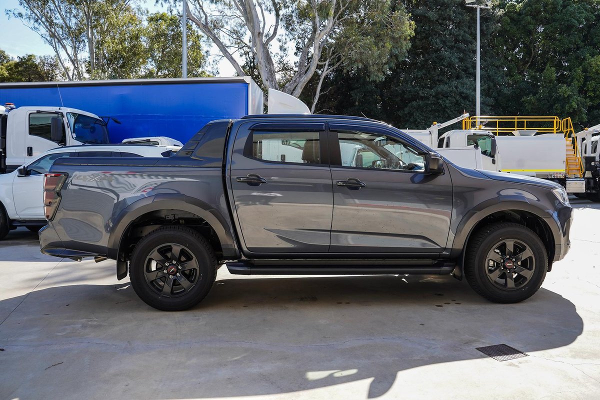2025 Isuzu D-MAX X-TERRAIN MY25.5 4X4 Dual Range image 2