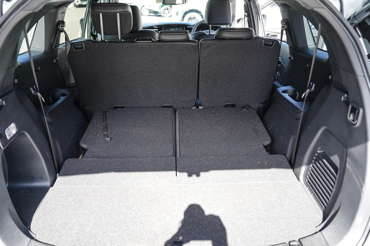 2026 Isuzu MU-X LS-T MY25.5 4X4 Dual Range image 25