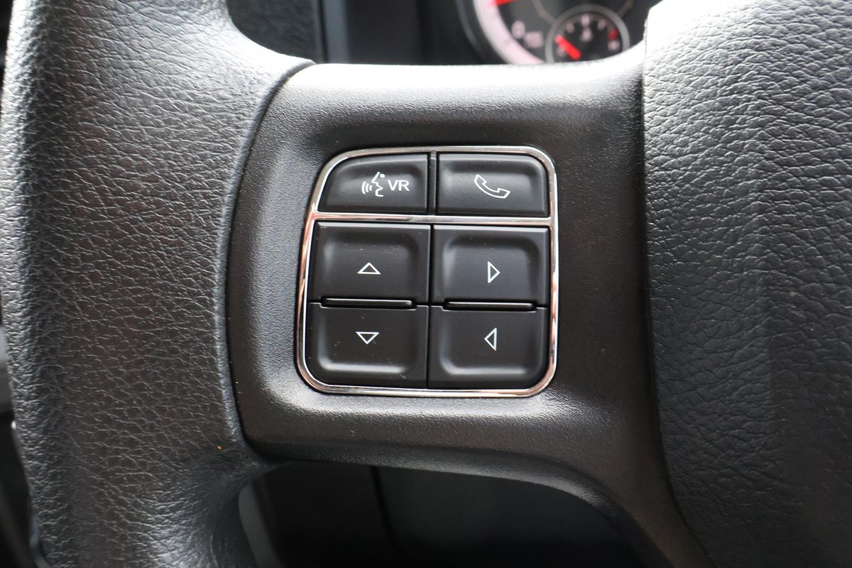 2022 RAM 1500 Express DS MY22 4X4 Dual Range image 10