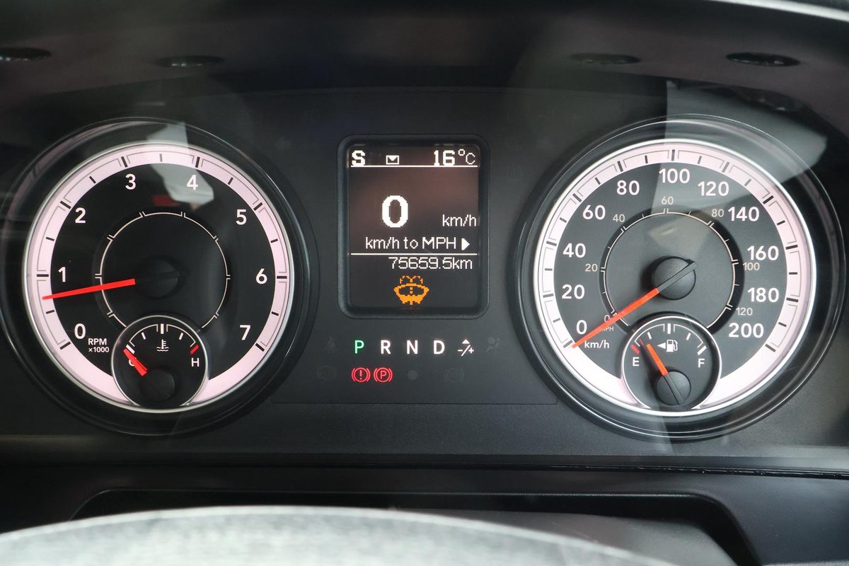 2022 RAM 1500 Express DS MY22 4X4 Dual Range image 11
