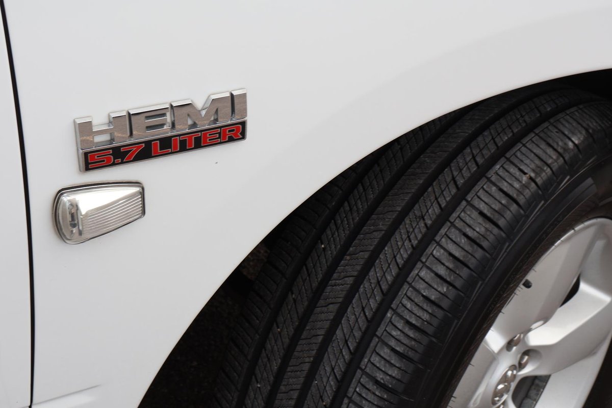 2022 RAM 1500 Express DS MY22 4X4 Dual Range image 24