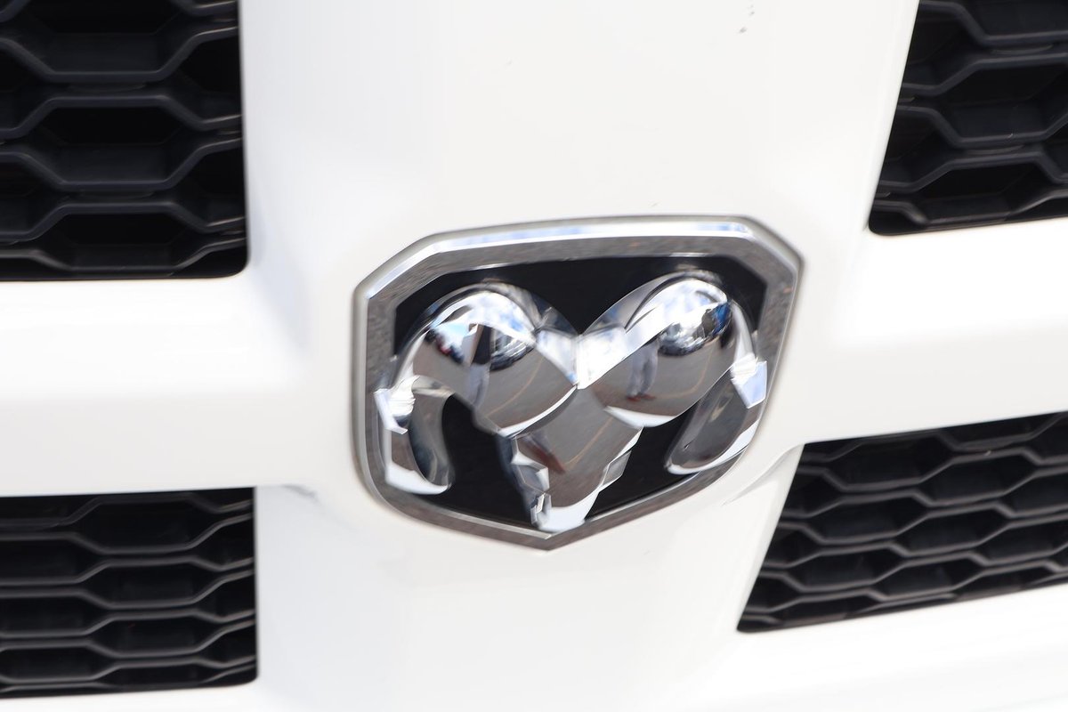 2022 RAM 1500 Express DS MY22 4X4 Dual Range image 28