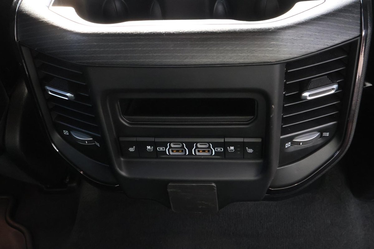 2021 RAM 1500 Limited DT MY22 4X4 Dual Range image 29