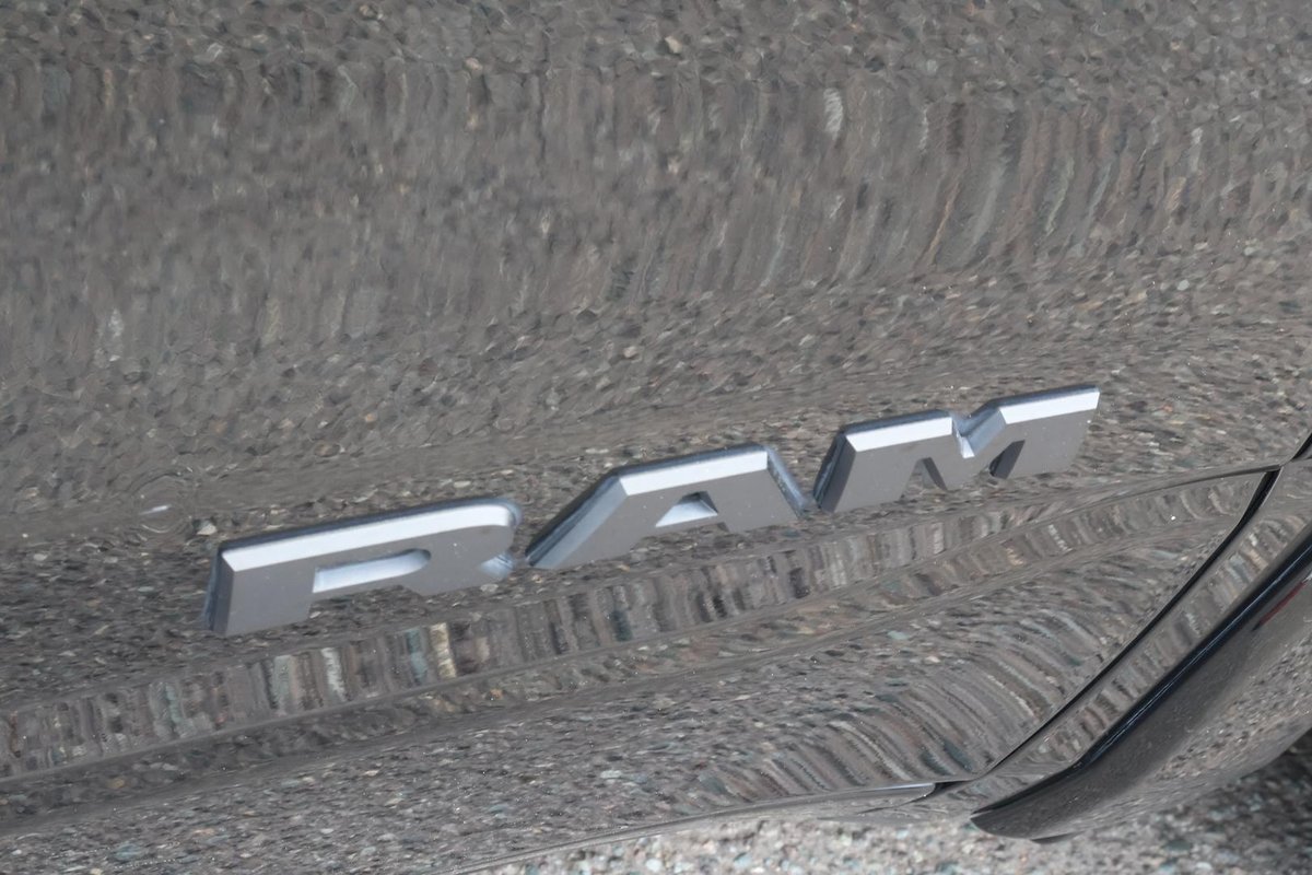 2021 RAM 1500 Limited DT MY22 4X4 Dual Range image 35