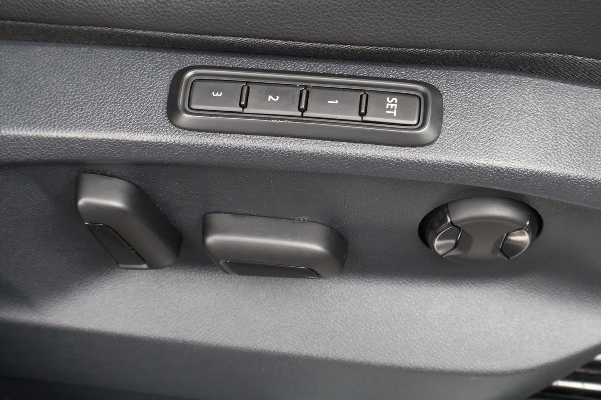 2021 Volkswagen Tiguan 162TSI R-Line 5N MY21 Four Wheel Drive image 24