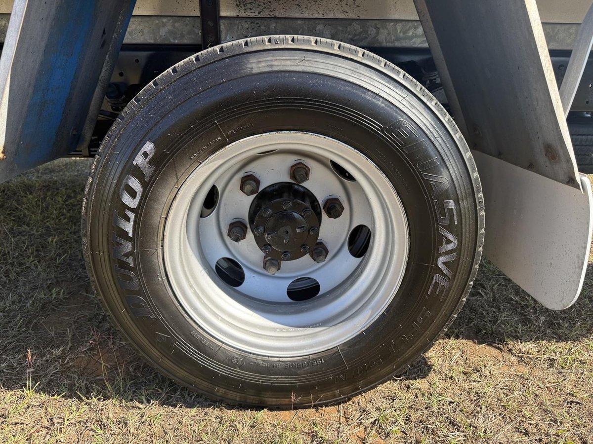 2018 Isuzu N Series Npr 45/55-155 Tradepack image 10
