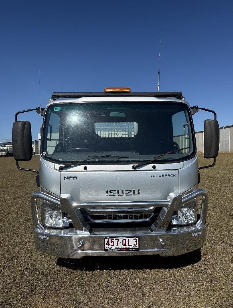 2018 Isuzu N Series Npr 45/55-155 Tradepack image 15