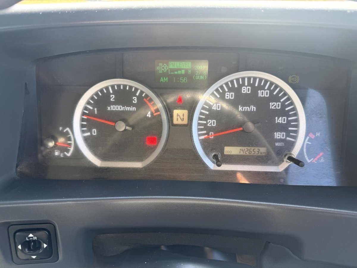 2018 Isuzu N Series Npr 45/55-155 Tradepack image 17
