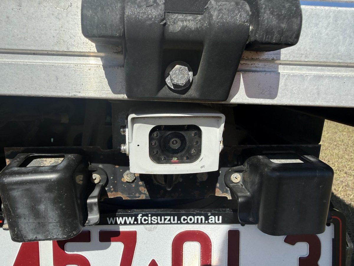 2018 Isuzu N Series Npr 45/55-155 Tradepack image 5