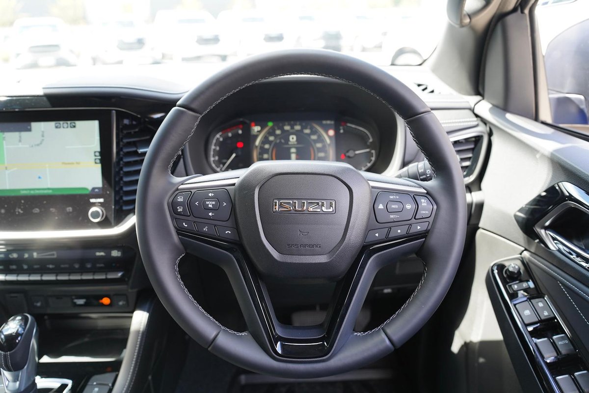 2026 Isuzu MU-X LS-T MY25.5 4X4 Dual Range image 10