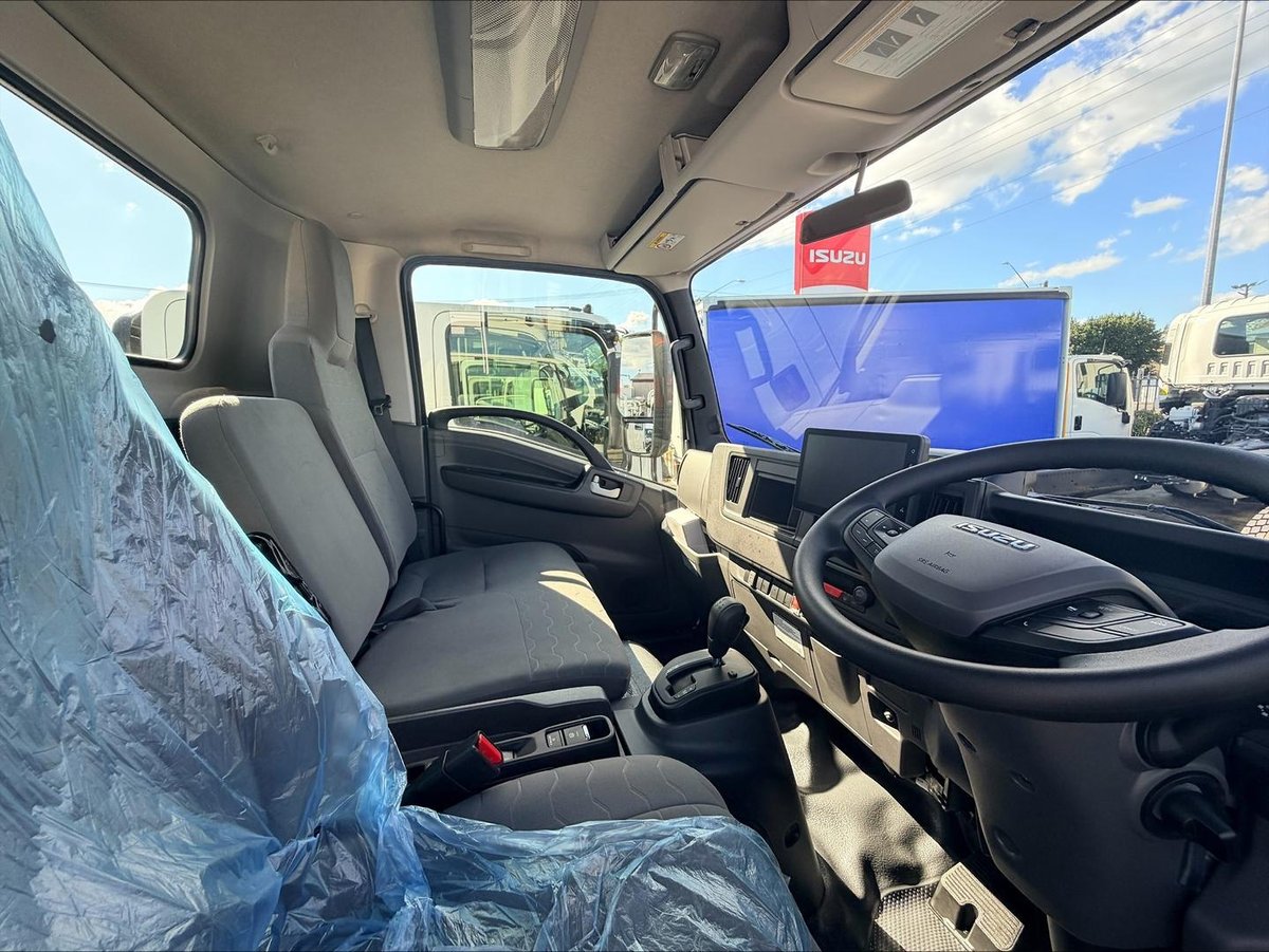 2026 Isuzu N Series image 15