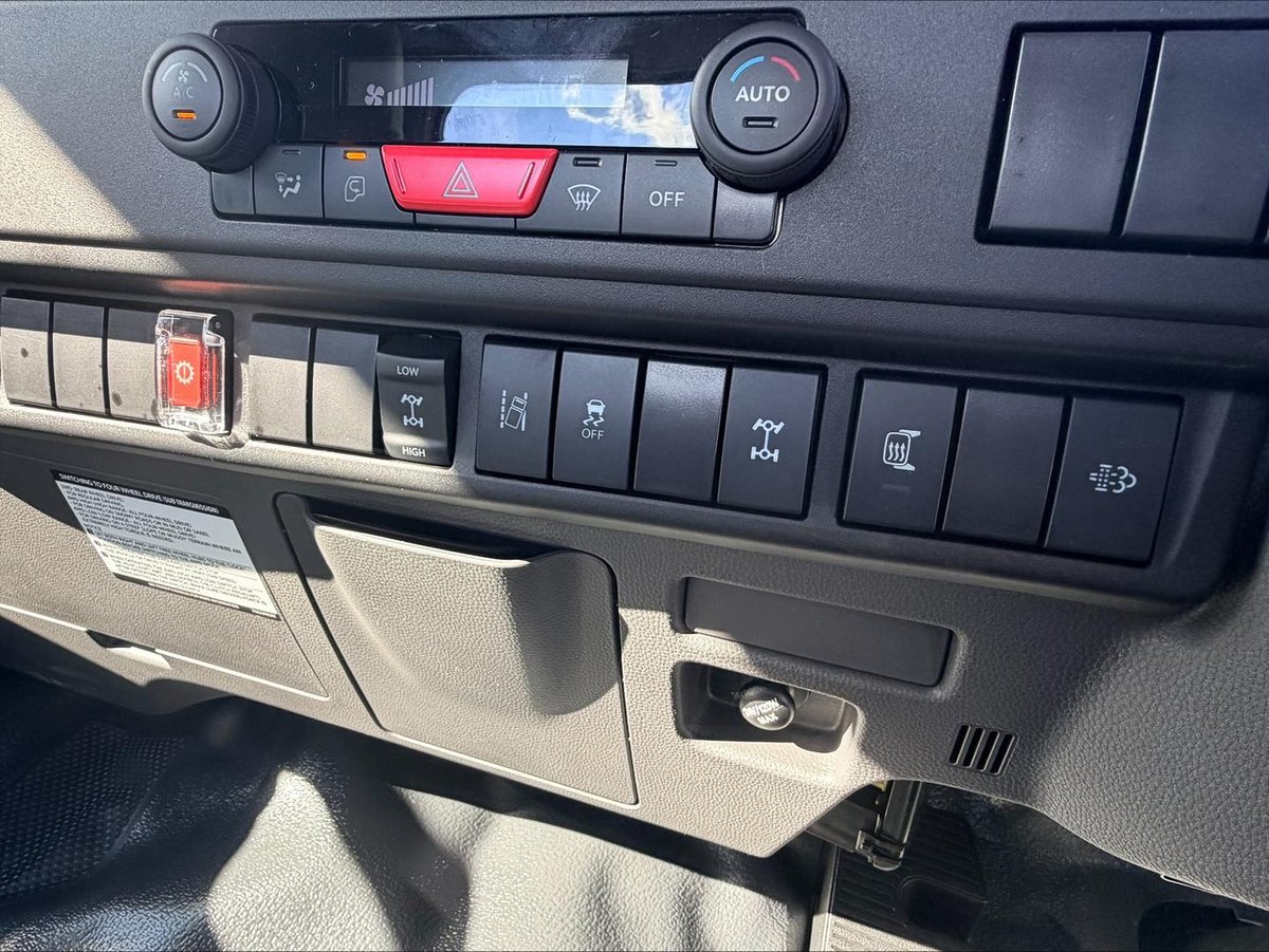 2026 Isuzu N Series image 9