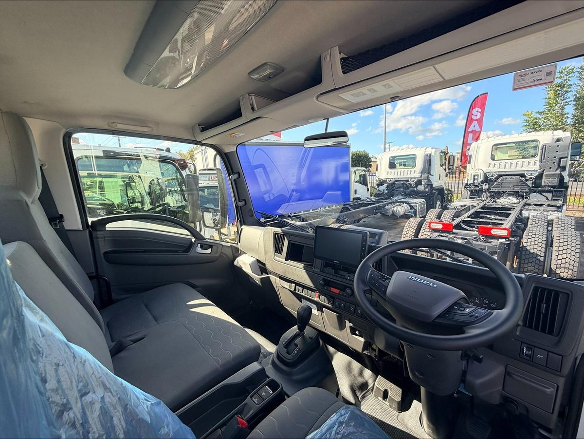 2026 Isuzu N Series image 20